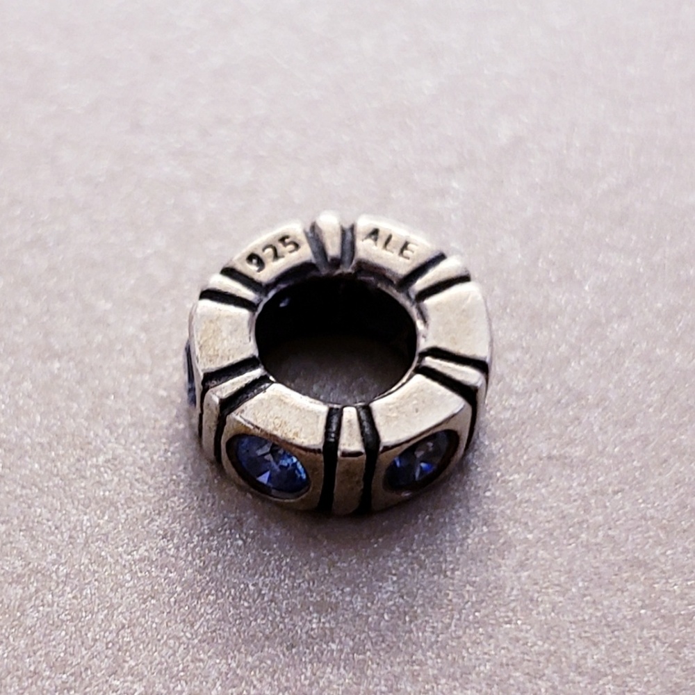 Authentic Pandora Retired Trinity Spacer w/ BlueCZ - Picture 2 of 4